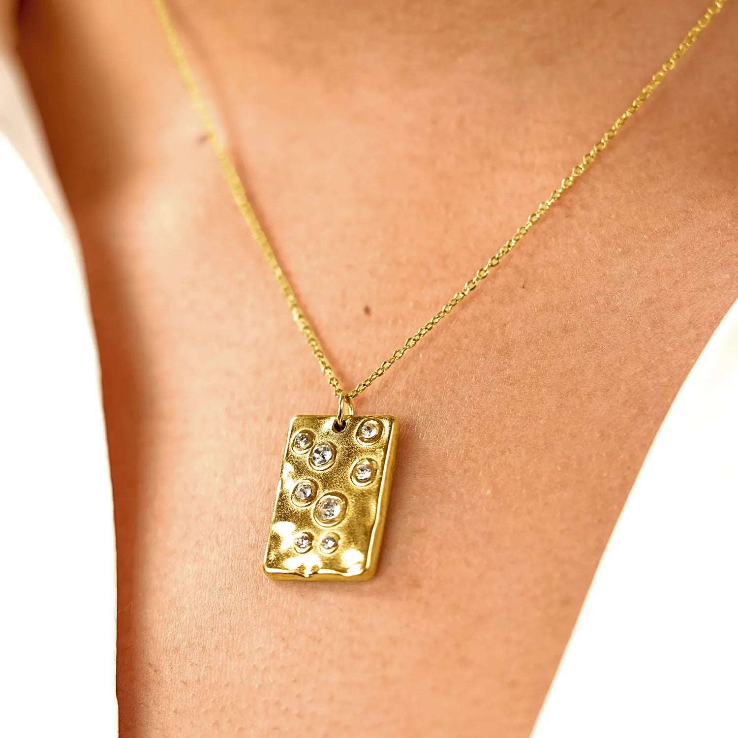 Cosmo Pendant Necklace