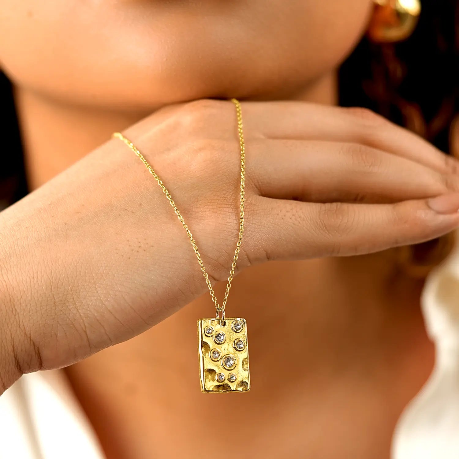 Cosmo Pendant Necklace