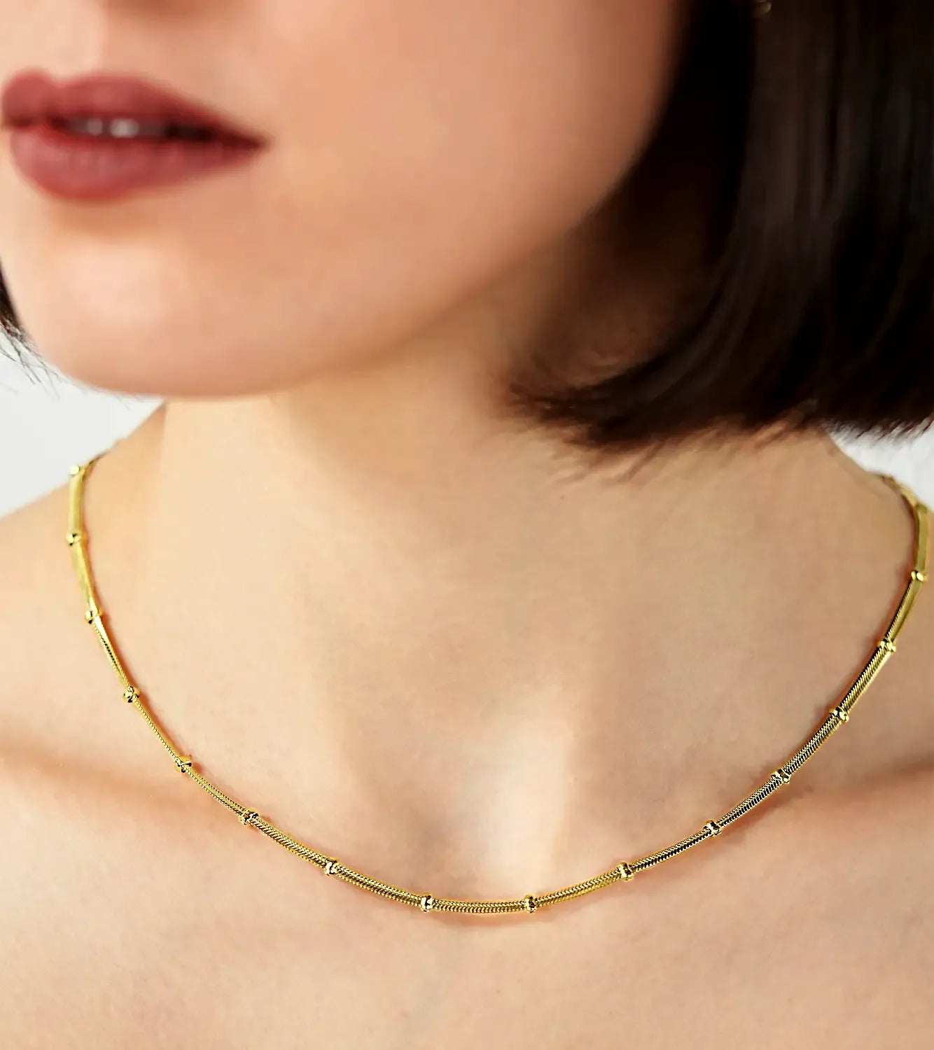 Orbit Herringbone Chain Necklace