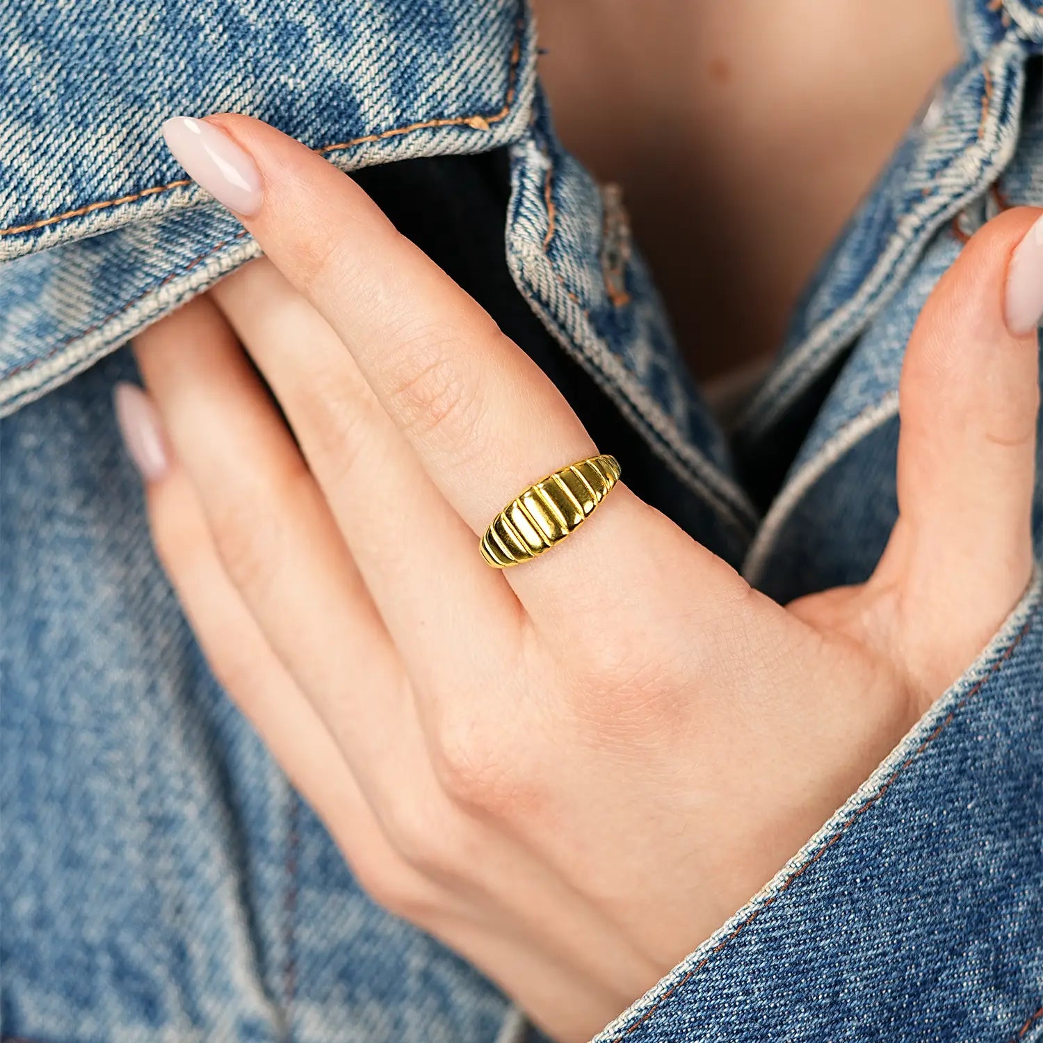 Stria Ring