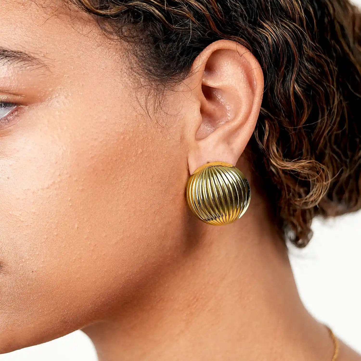 Sphere Studs