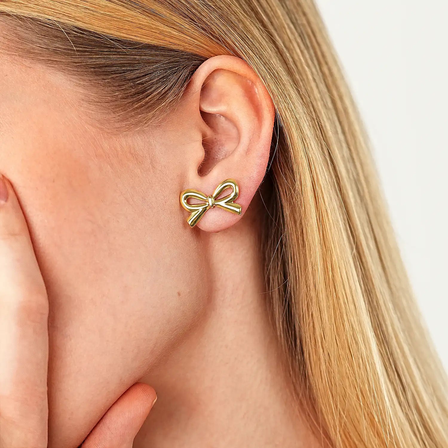 Tidy bow Studs