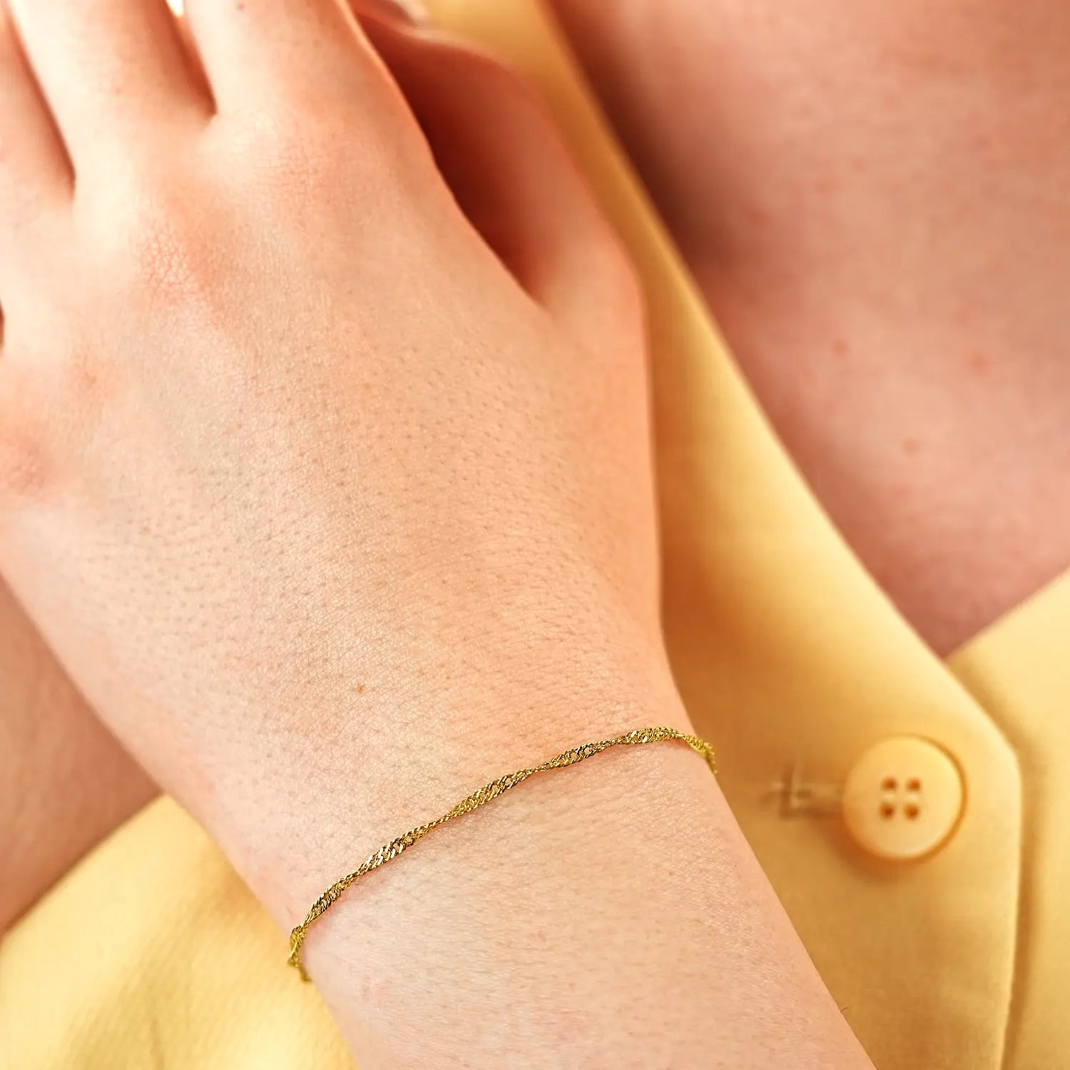 Twisted chain bracelet