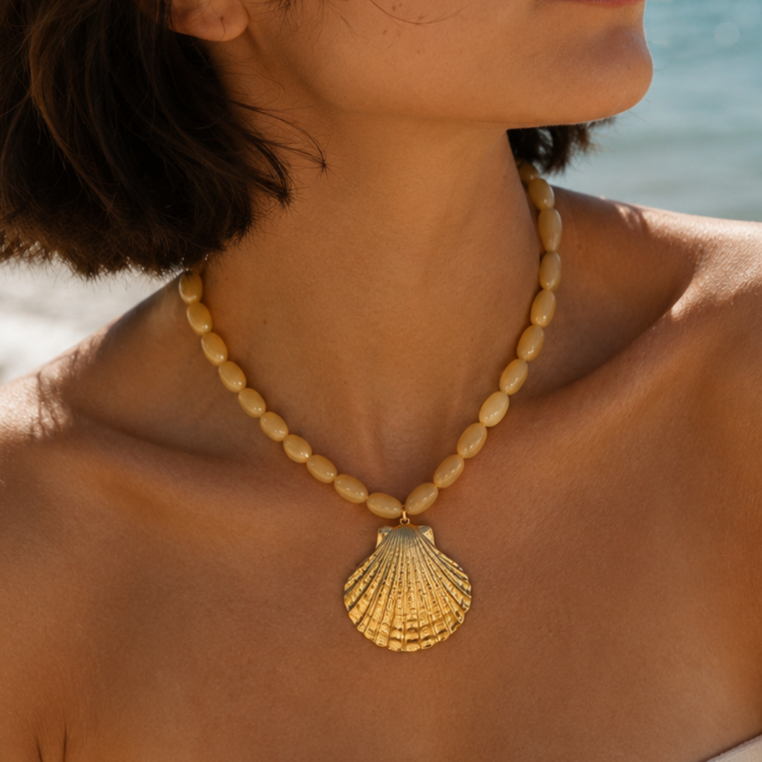 Amber Beaded Shell Pendant Necklace