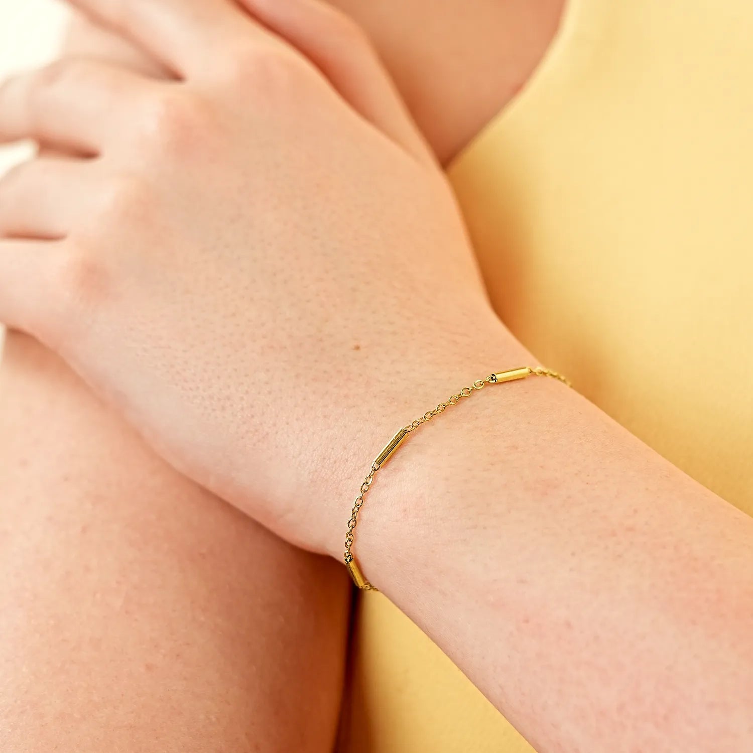 Bar chain bracelet