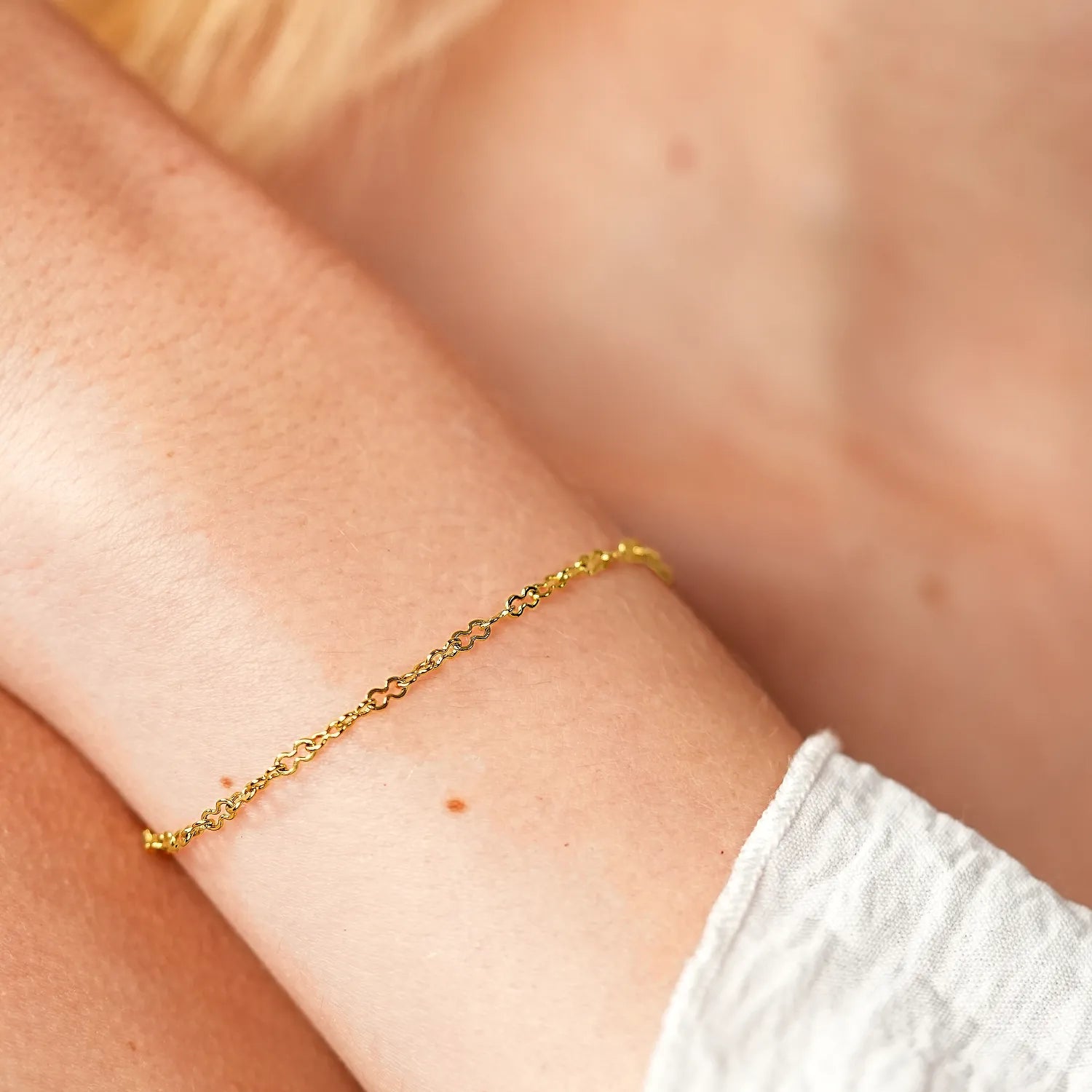 Eternal link chain bracelet
