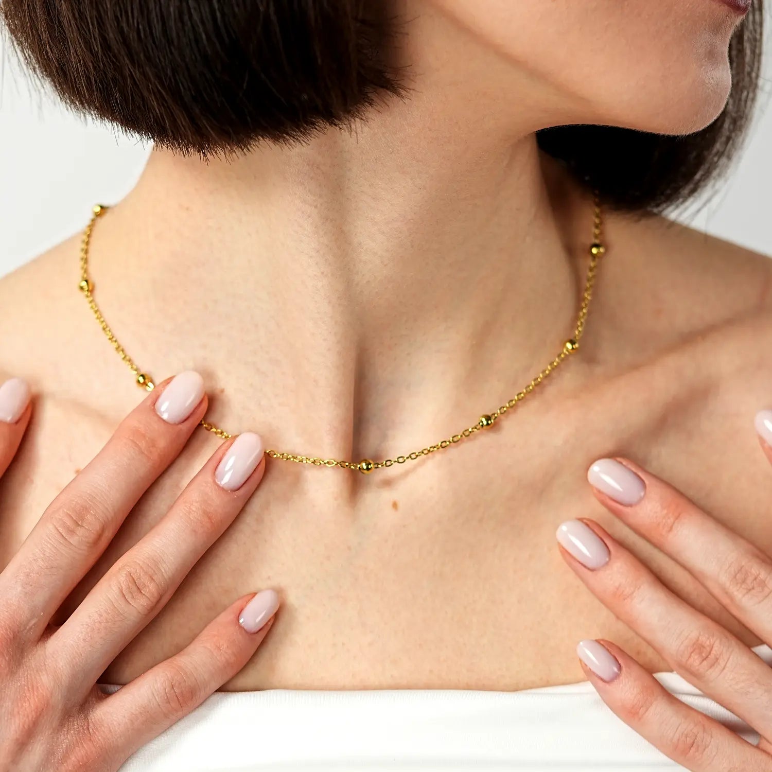 Solis chain necklace